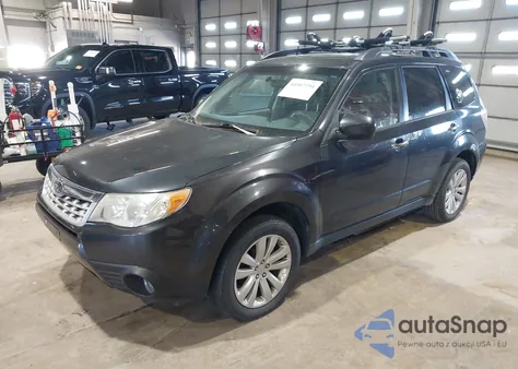 2011 Subaru Forester 2.5X Premium из США, поврежденный, VIN JF2SHADC6BH778630